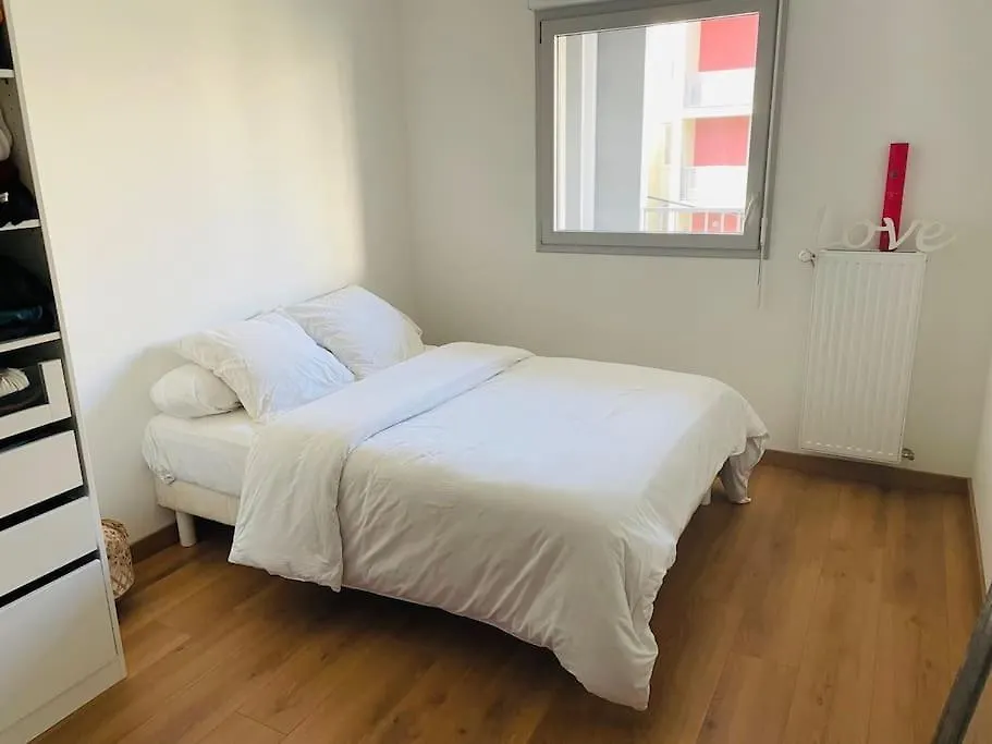 Calme Avec Beau Balcon & Parking A La Courrouze, Proche Centre Apartment Rennes 0*,  France