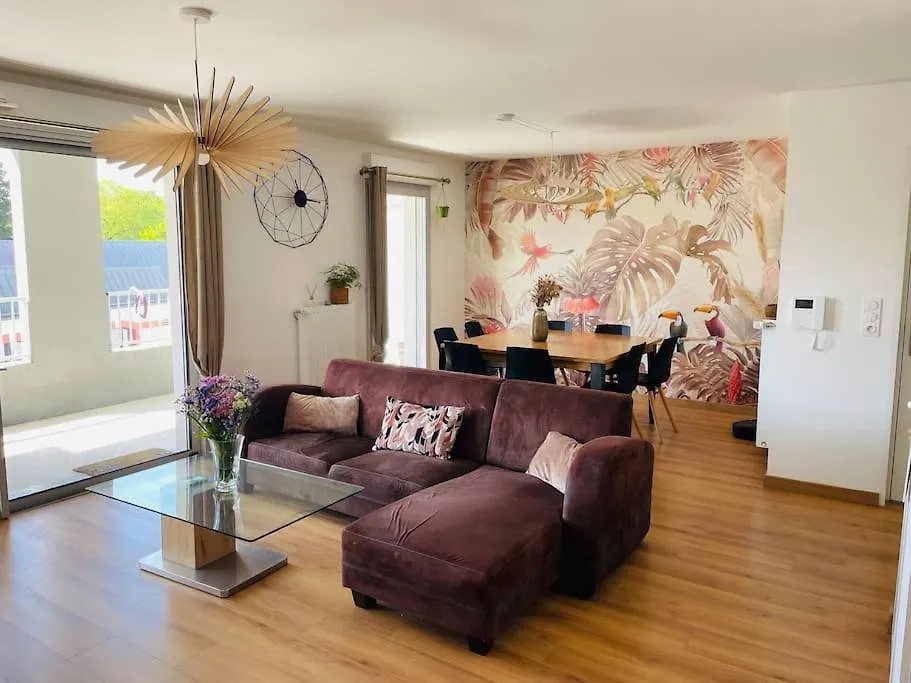 Calme Avec Beau Balcon & Parking A La Courrouze, Proche Centre Apartment Rennes